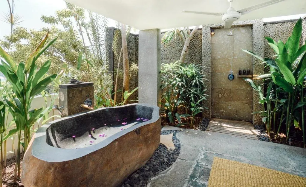 Batu Karang Lembongan Resort & Spa