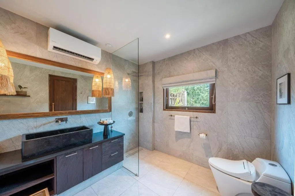 Batu Karang Lembongan Resort & Spa