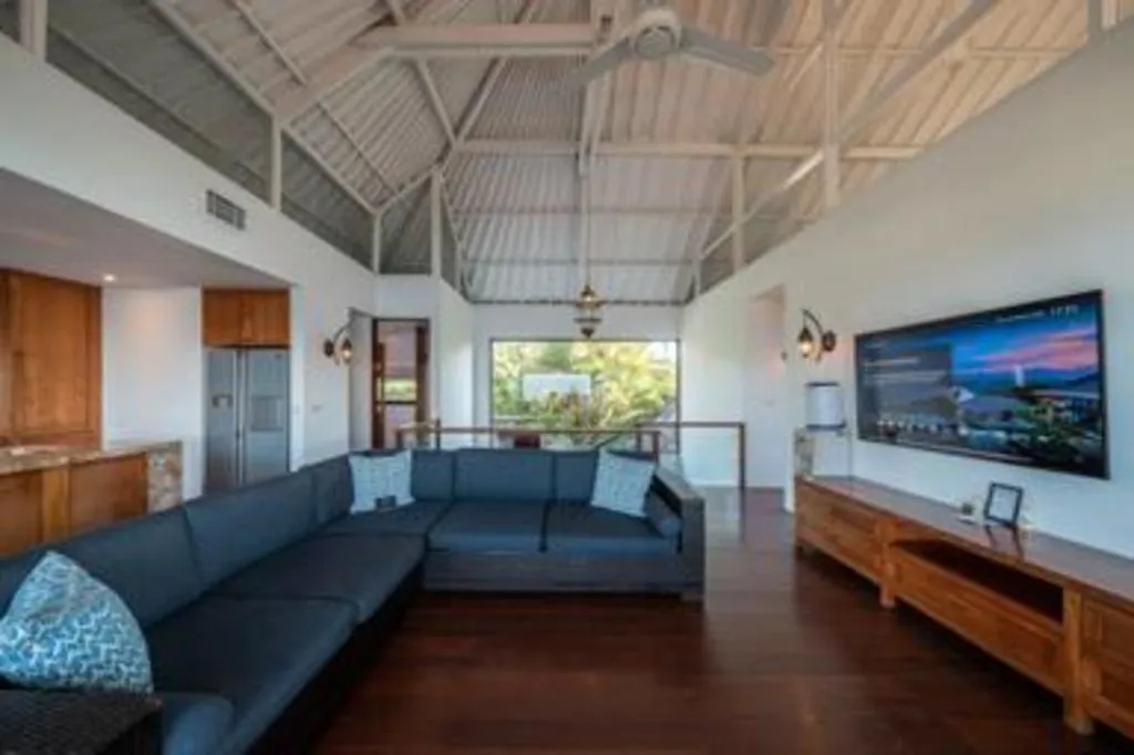 Batu Karang Lembongan Resort & Spa