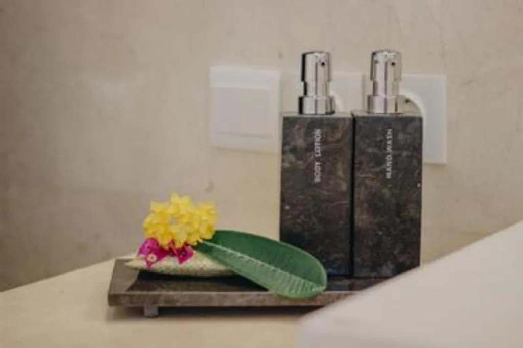 Batu Karang Lembongan Resort & Spa