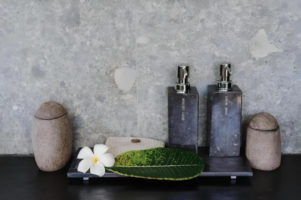 Batu Karang Lembongan Resort & Spa