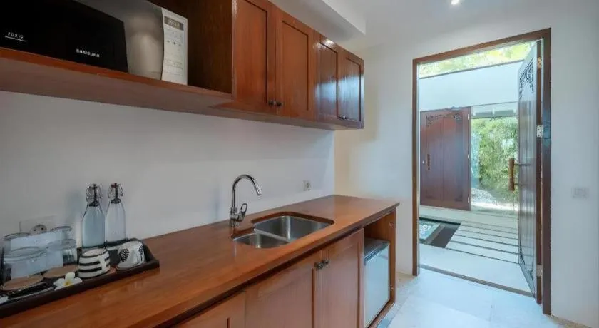 Batu Karang Lembongan Resort & Spa