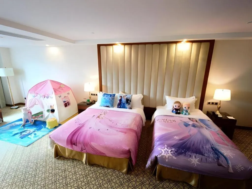 Bed in Yihe Grand Hotel