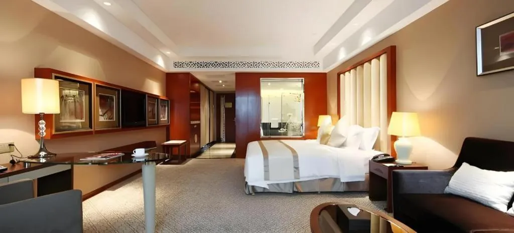 Bed in Yihe Grand Hotel