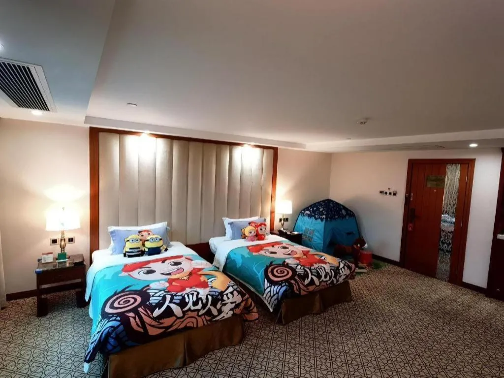 Bed in Yihe Grand Hotel