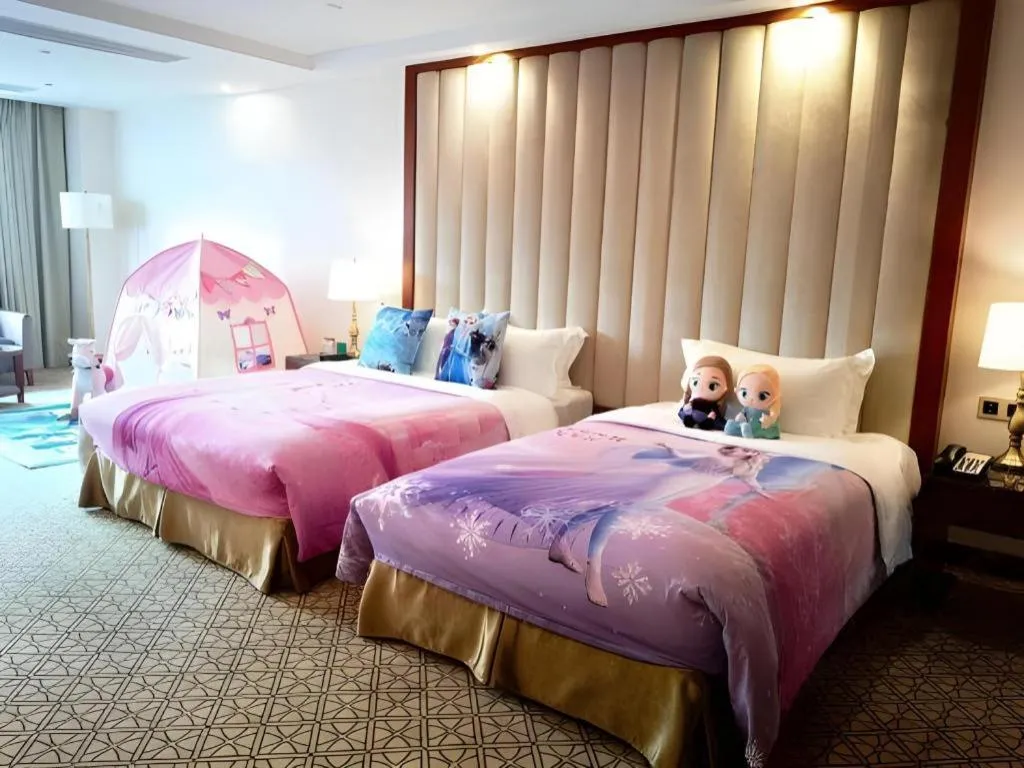 Bed in Yihe Grand Hotel