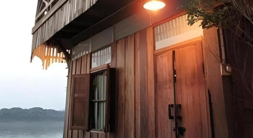 Baan ChanKhiang at ChiangKhan