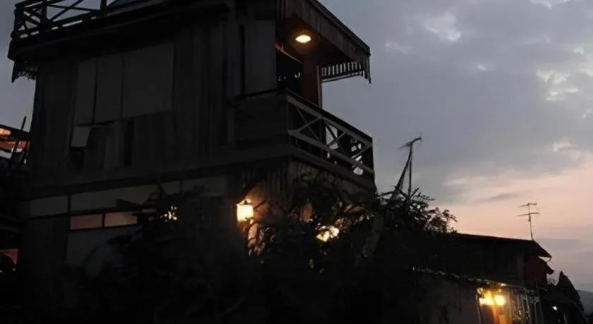 Baan ChanKhiang at ChiangKhan