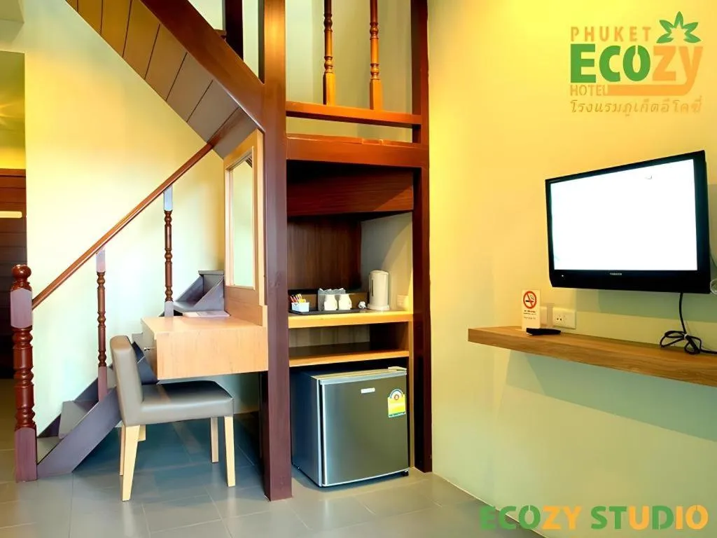 Phuket Ecozy Hotel