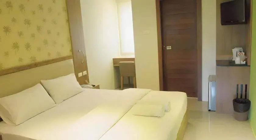 Bed in Phuket Ecozy Hotel Bed in Phuket Ecozy Hotel