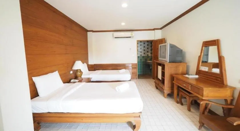 Bed in Fah Place Hotel