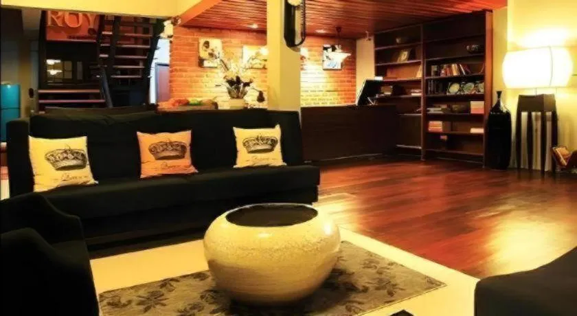 The Royal Chiangkhan Boutique Hotel