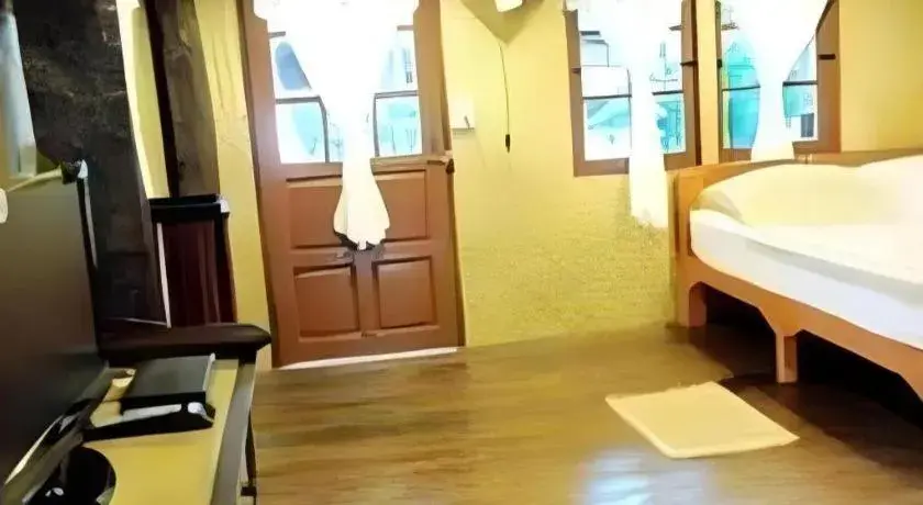 Bed in Chiang Dao Hut Bed in Chiang Dao Hut