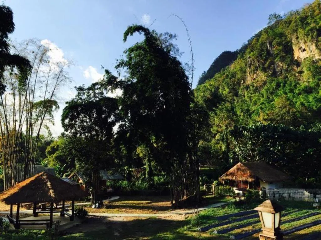 Chiang Dao Hut