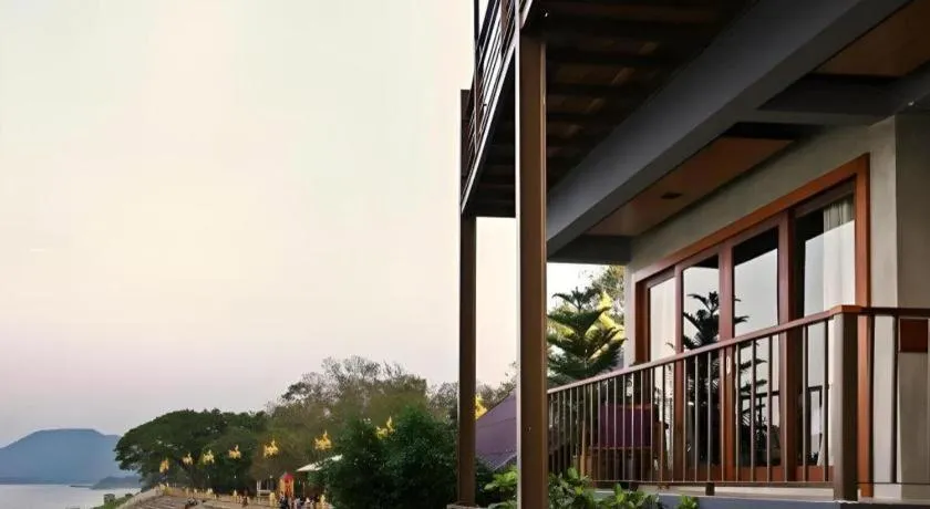 Chic Chiangkhan Hotel