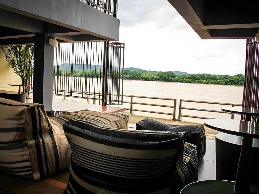 Chic Chiangkhan Hotel