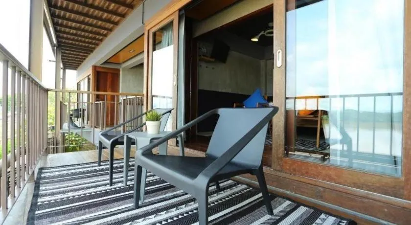 Chic Chiangkhan Hotel