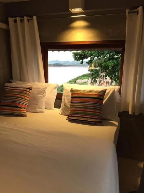 Bed in Chic Chiangkhan Hotel