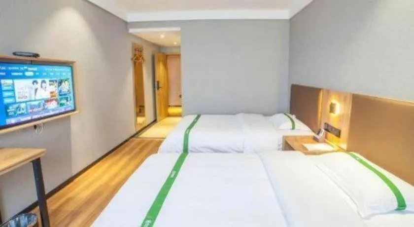 Bed in GreenTree Inn Hefei Chenghuangmiao San Xiao Kou Subway Station Hotel