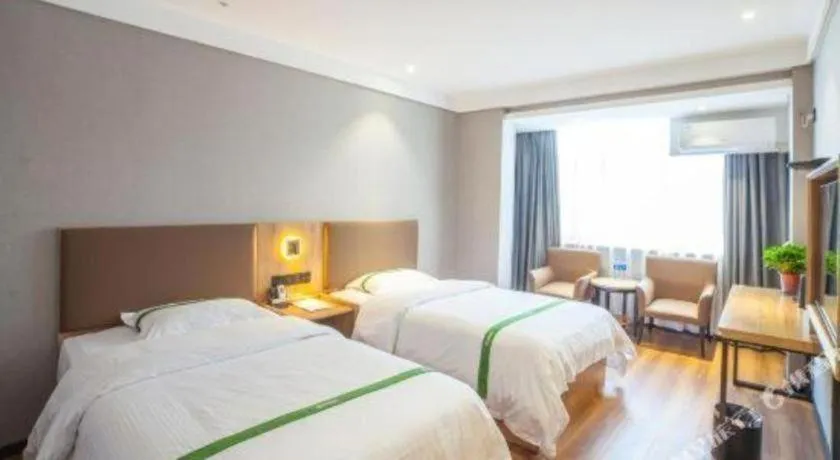 Bed in GreenTree Inn Hefei Chenghuangmiao San Xiao Kou Subway Station Hotel