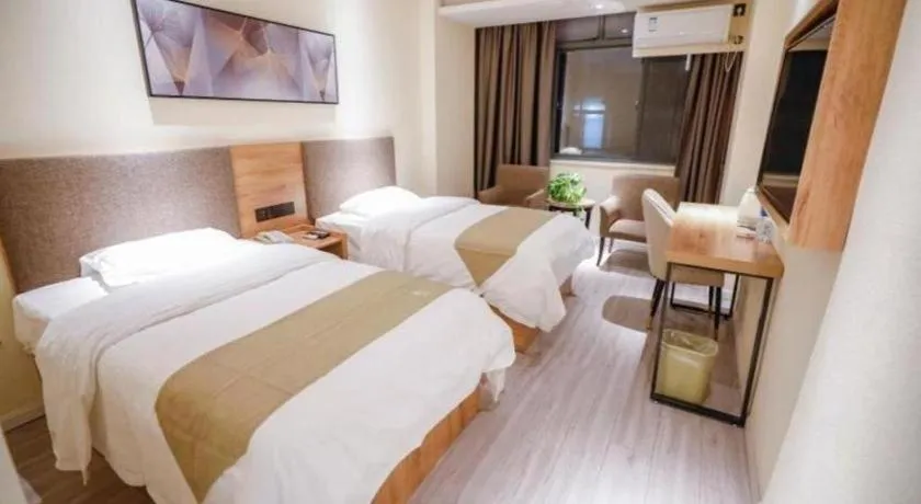 Bed in GreenTree Inn Hefei Chenghuangmiao San Xiao Kou Subway Station Hotel