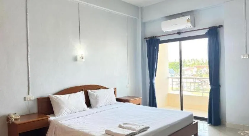 Bed in Ritzy House Hotel