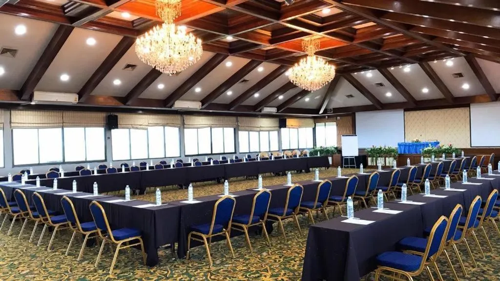 Pinehurst Golf Club and Hotel