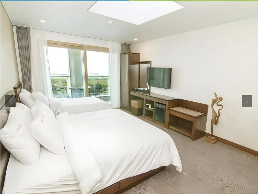 Bed in Sea View Hotel