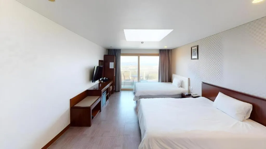 Bed in Sea View Hotel