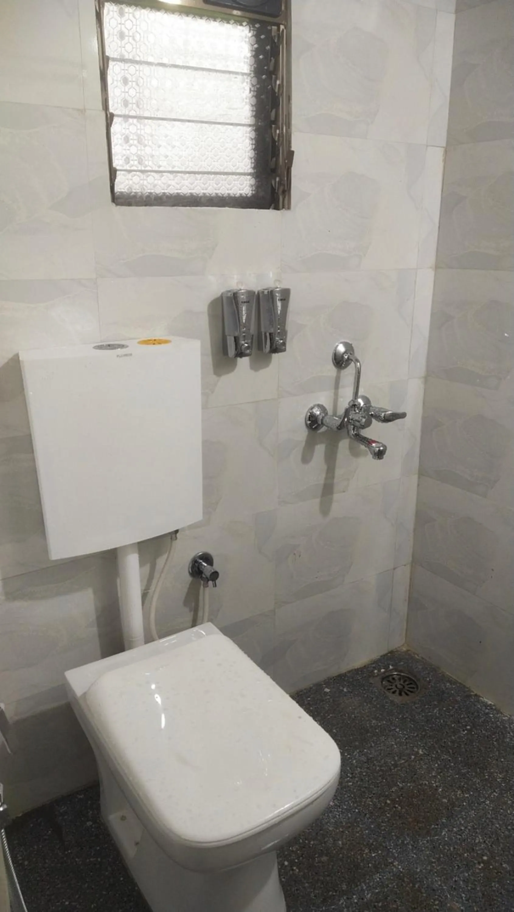 Toilet in The Malshej Mist