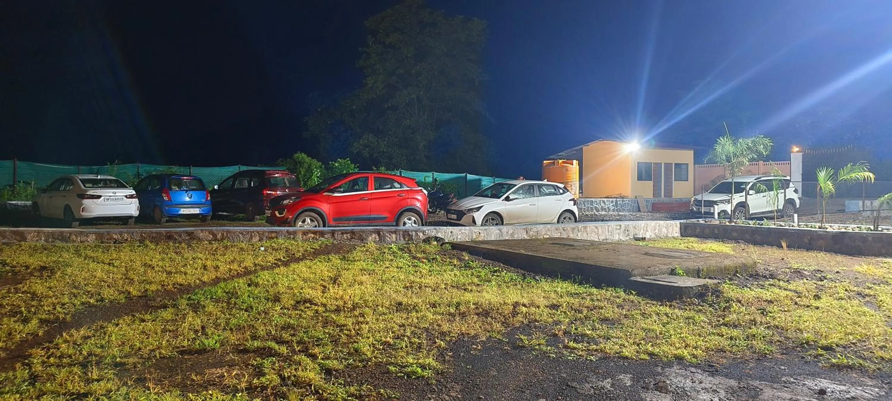 Parking in The Malshej Mist