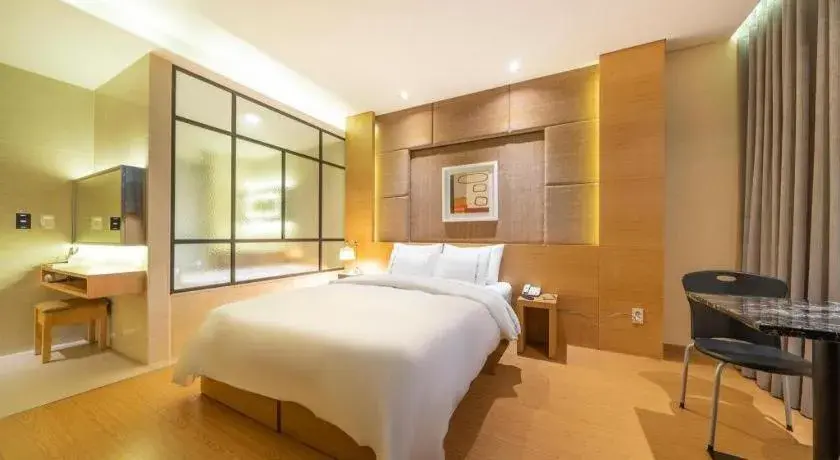 Bed in Business Design Hotel LUV Bed in Business Design Hotel LUV