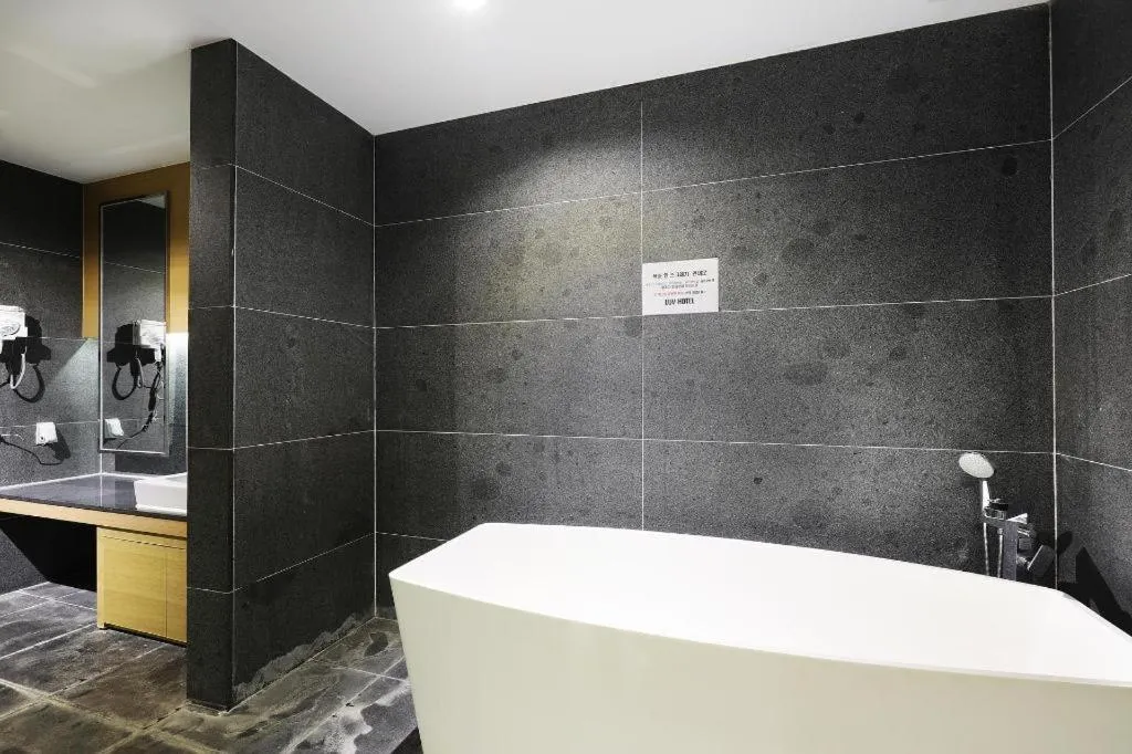 Business Design Hotel LUV