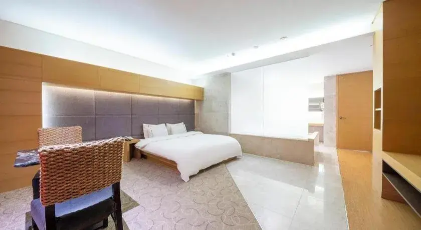 Bed in Business Design Hotel LUV Bed in Business Design Hotel LUV