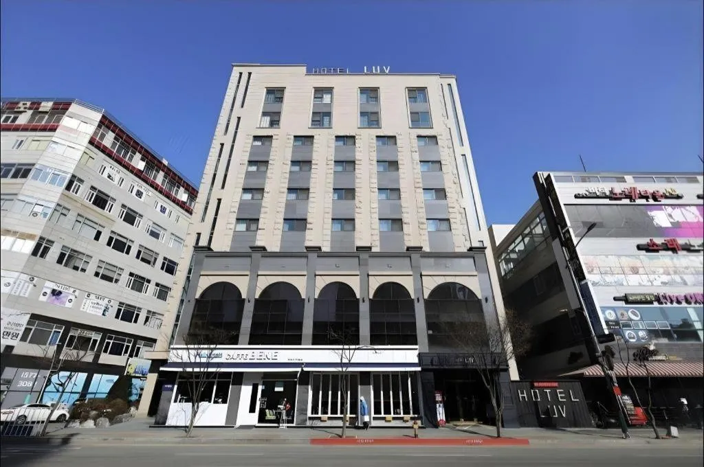 Business Design Hotel LUV