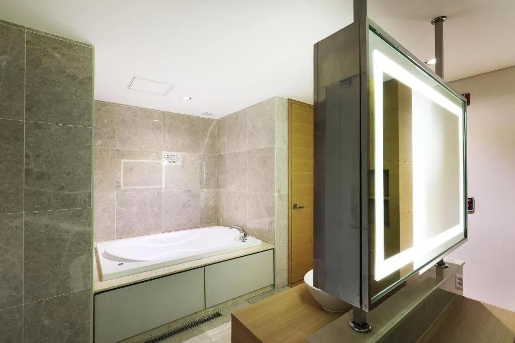 Business Design Hotel LUV