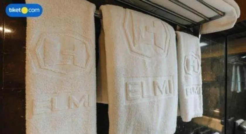 Elmi Hotel