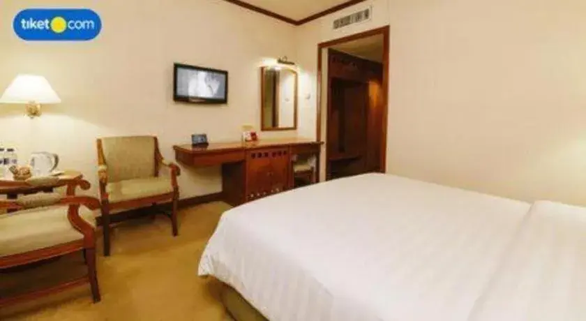 Bed in Elmi Hotel Bed in Elmi Hotel