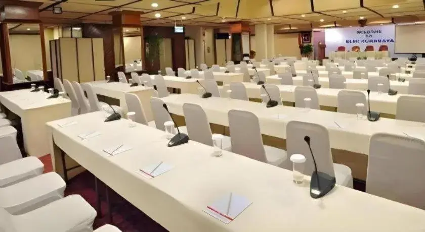 Elmi Hotel Elmi Hotel