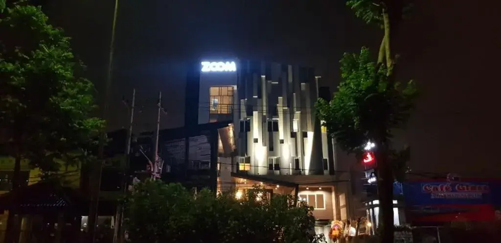 Zoom Dharmahusada Hotel Zoom Dharmahusada Hotel