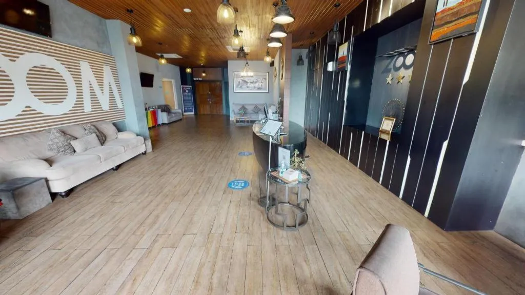 Zoom Dharmahusada Hotel