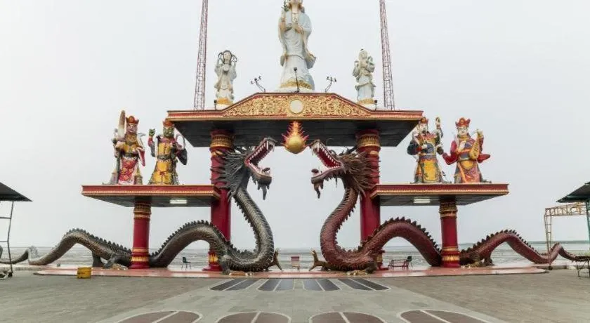 Zoom Dharmahusada Hotel