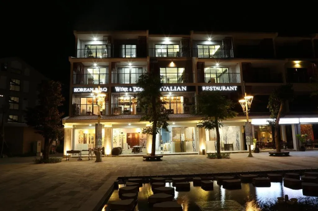 Mojo Boutique Hotel