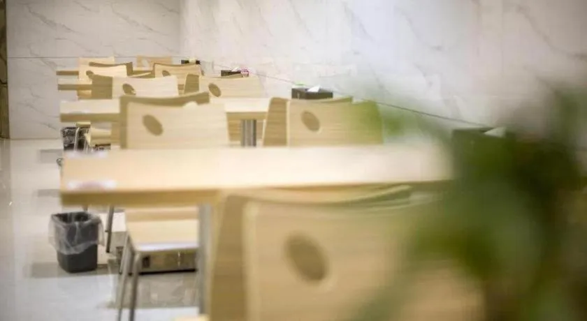 GreenTree Inn Qingyuan Qinghe Avenue Branch