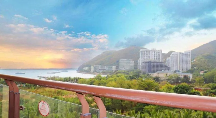 Sanya Shanghai Huating Boutique Resort Hotel