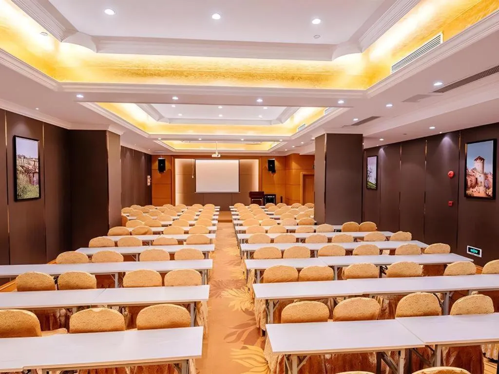 Vienna International Hotel Shanghai Dishui Lake Lingang Wanda