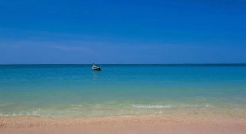 Capital O 729 Amantra Lake View Resort