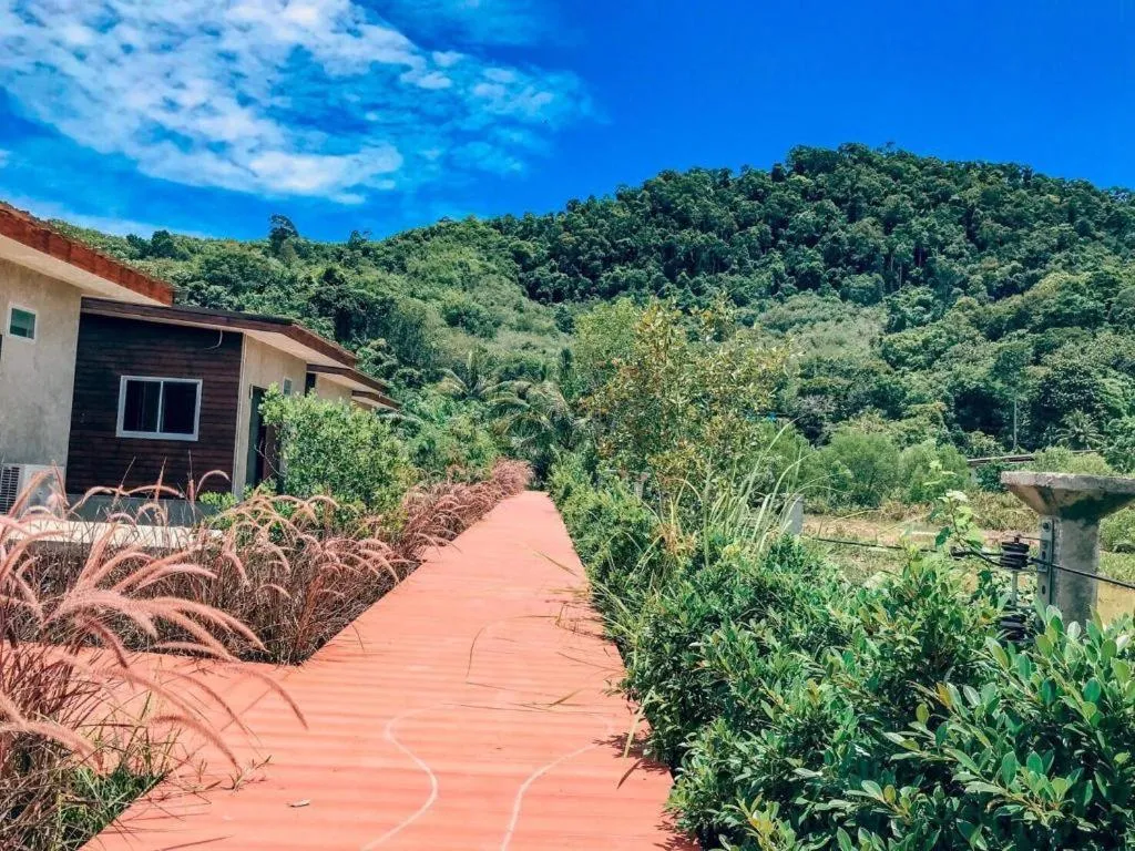 Capital O 729 Amantra Lake View Resort