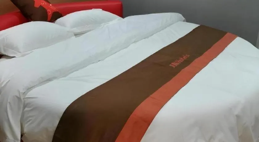Bed in Jun Hotel Jiangsu Nanjing Gulou District Gupinggang
