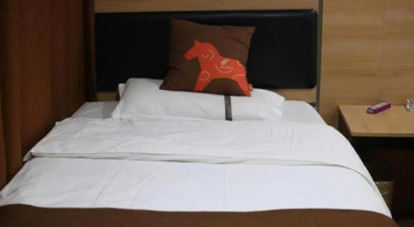 Bed in Jun Hotel Jiangsu Nanjing Gulou District Gupinggang